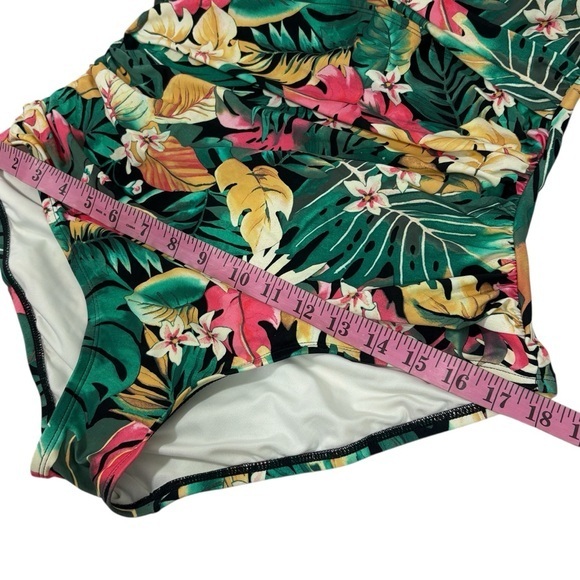 Coco Reef $156 Enrapture Underwire One Piece Swimsuit Passion Flower‎ 36C L 12 - Picture 8 of 12